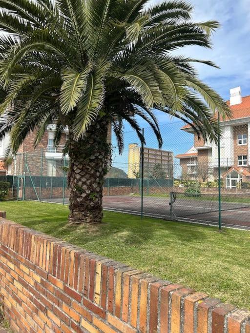 Playa De Berria -Apartamento Con Piscina Y Vistas Al Mar Santoña Εξωτερικό φωτογραφία
